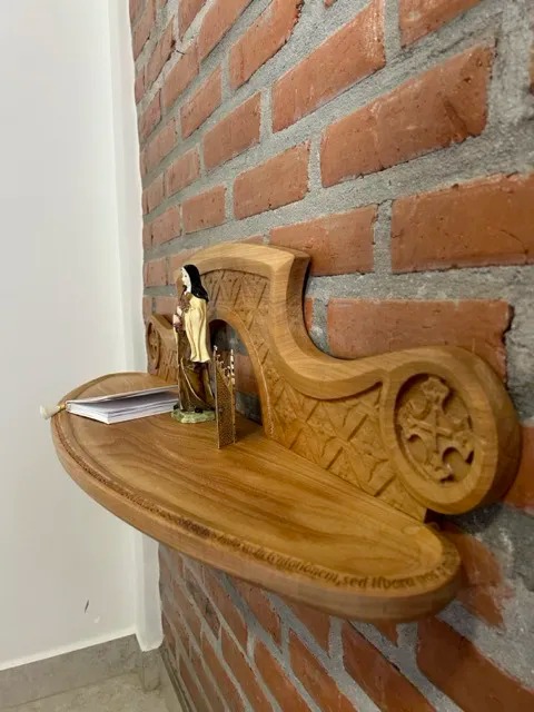 Praticando devoção em casa: conheça o Oratório Pai Nosso